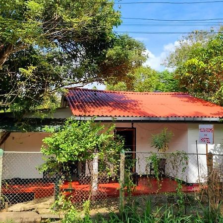 Helena Hostel Dikwella Εξωτερικό φωτογραφία